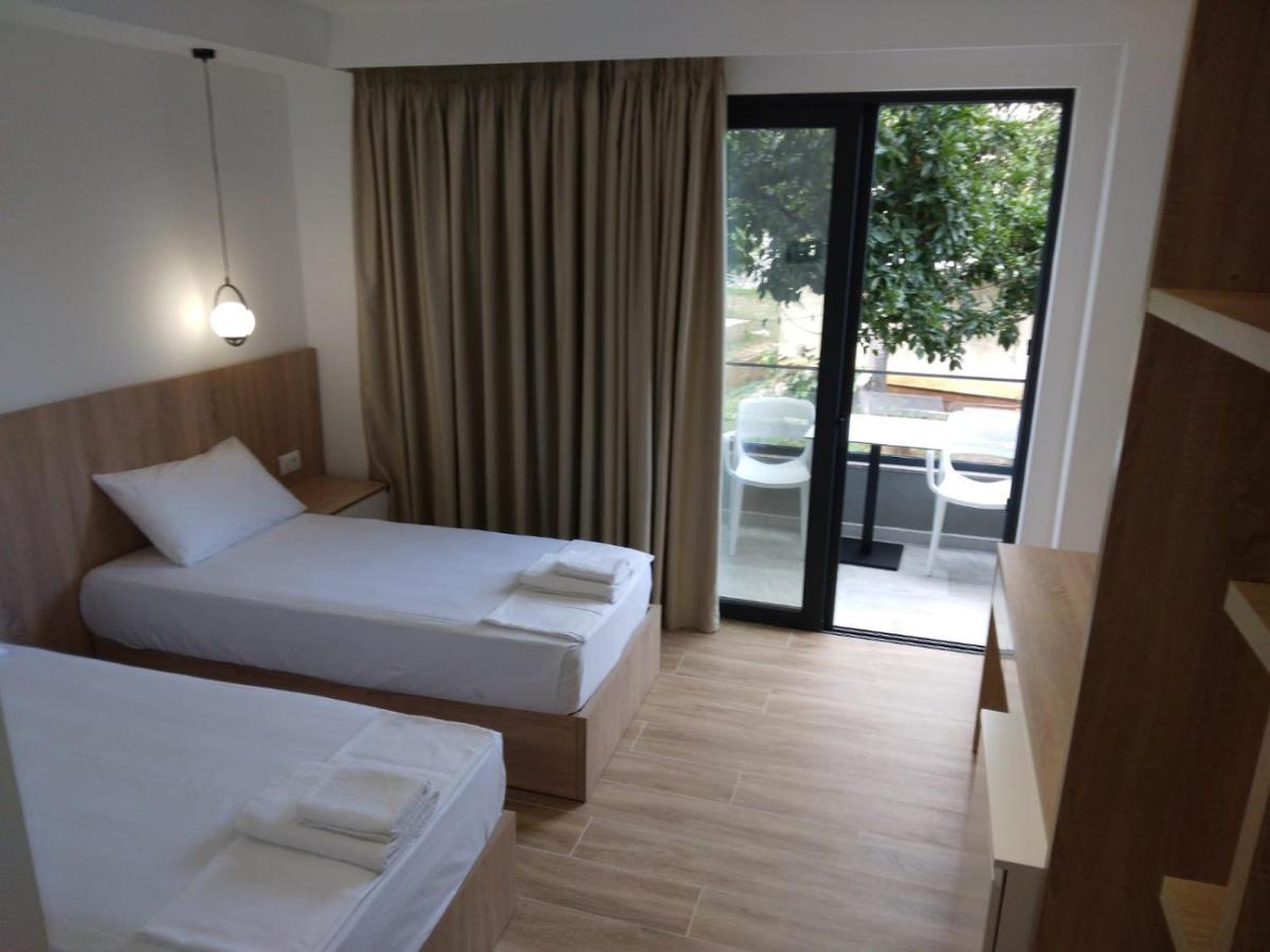 Hotel Ksamili Eksteriør billede
