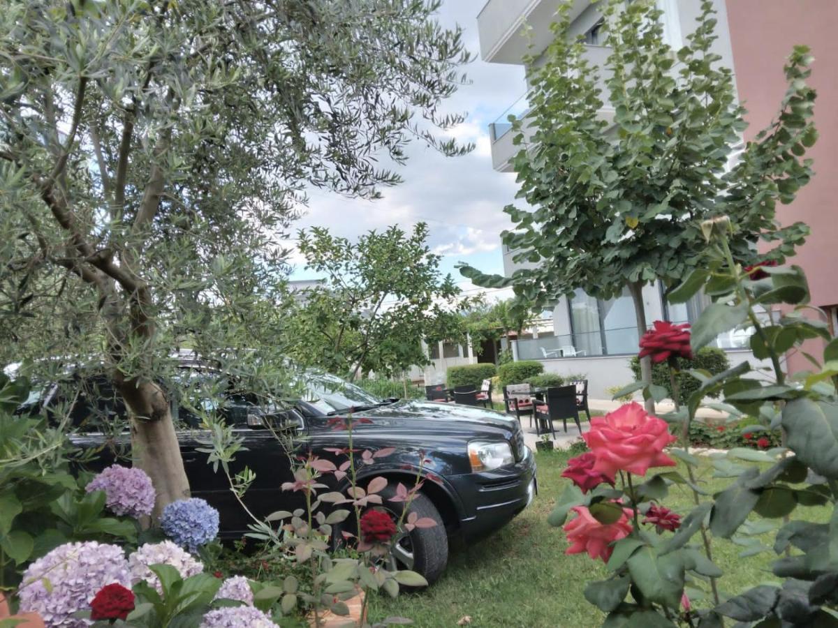 Hotel Ksamili Eksteriør billede