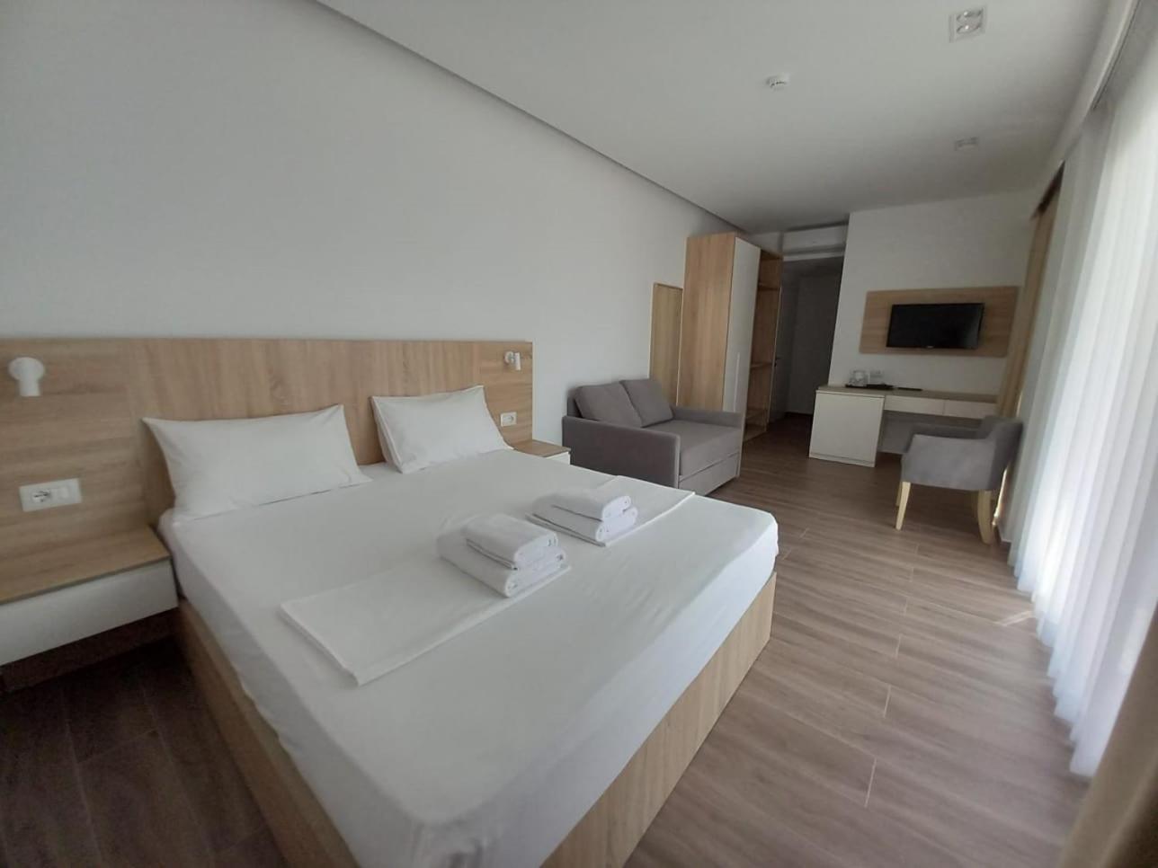 Hotel Ksamili Eksteriør billede