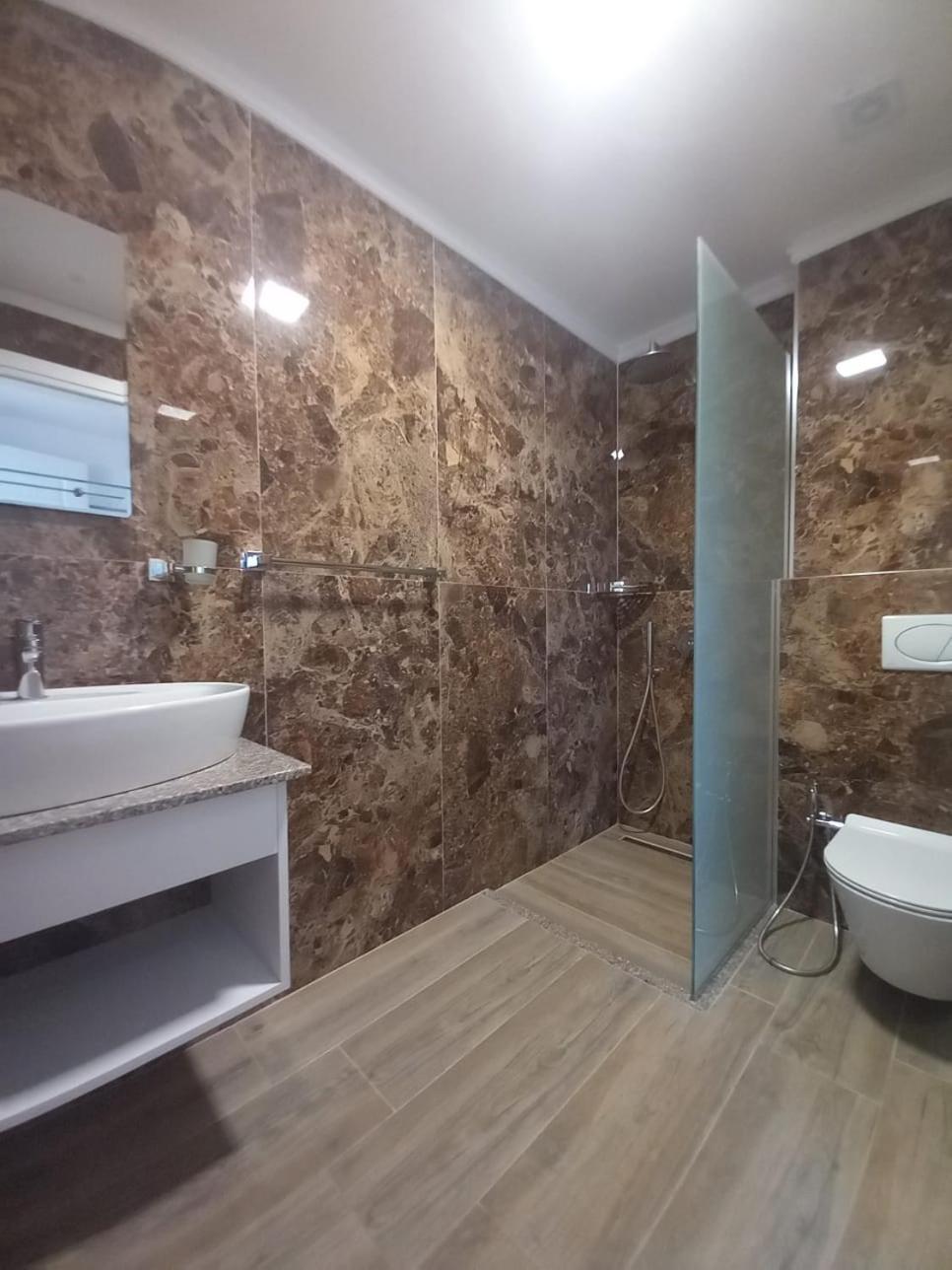 Hotel Ksamili Eksteriør billede