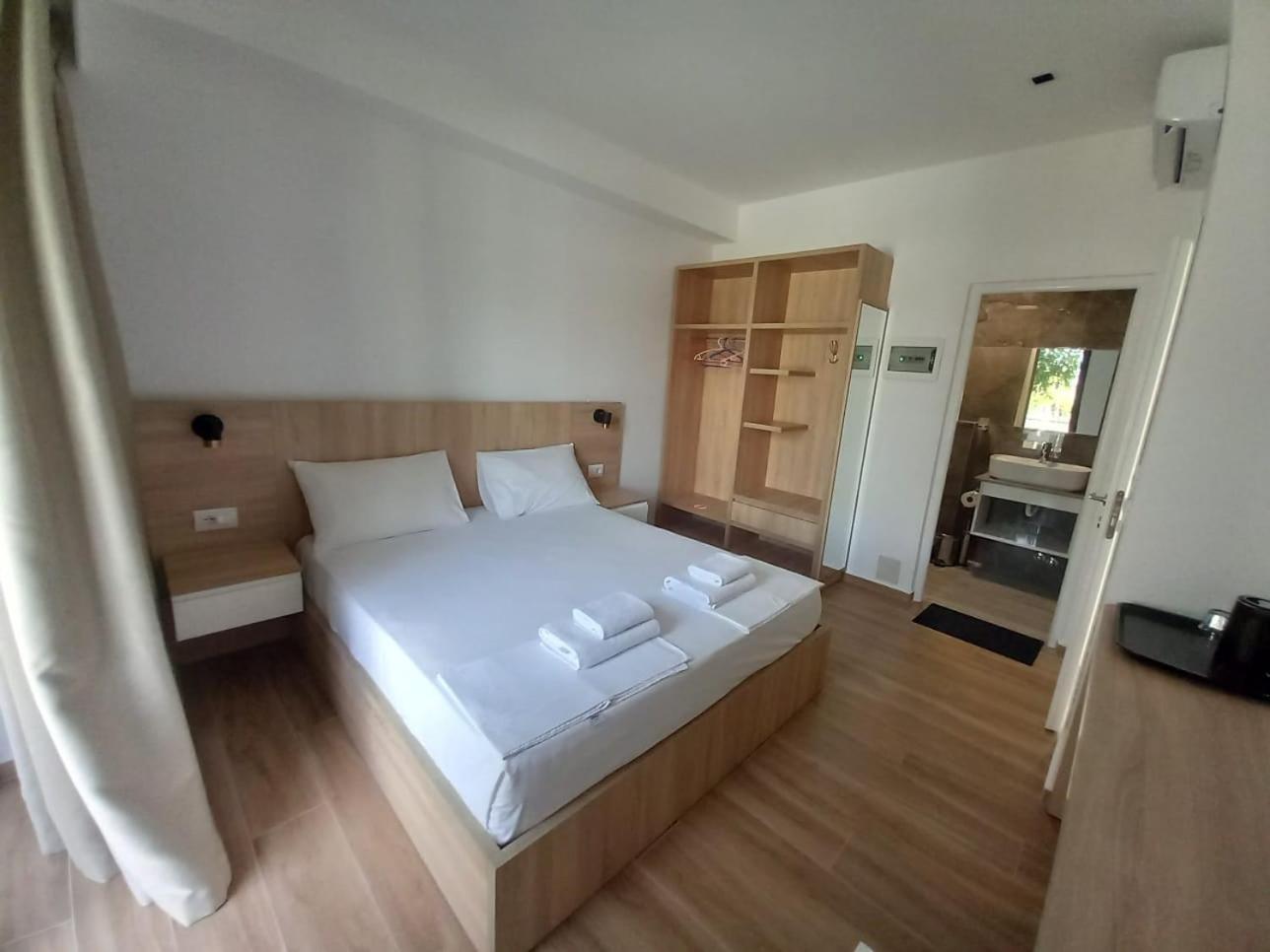 Hotel Ksamili Eksteriør billede
