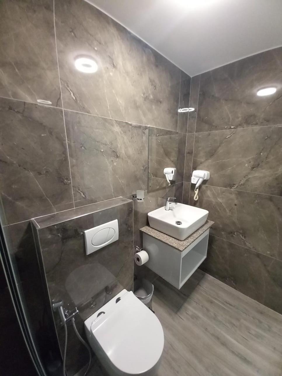 Hotel Ksamili Eksteriør billede